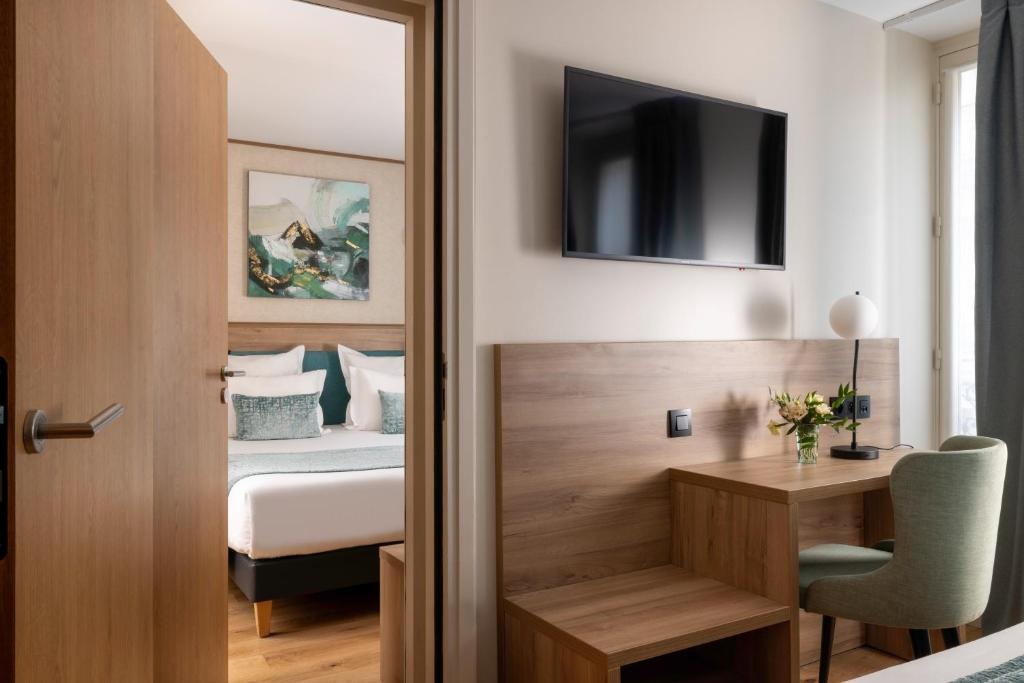 Hotel Theoreme Paris — 4